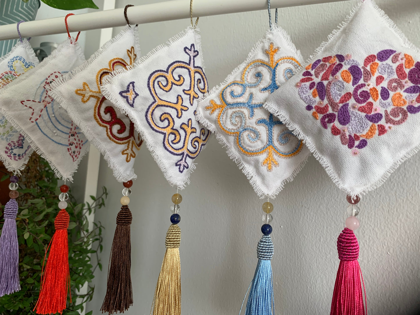 Accroche lavande motif folklorique 3