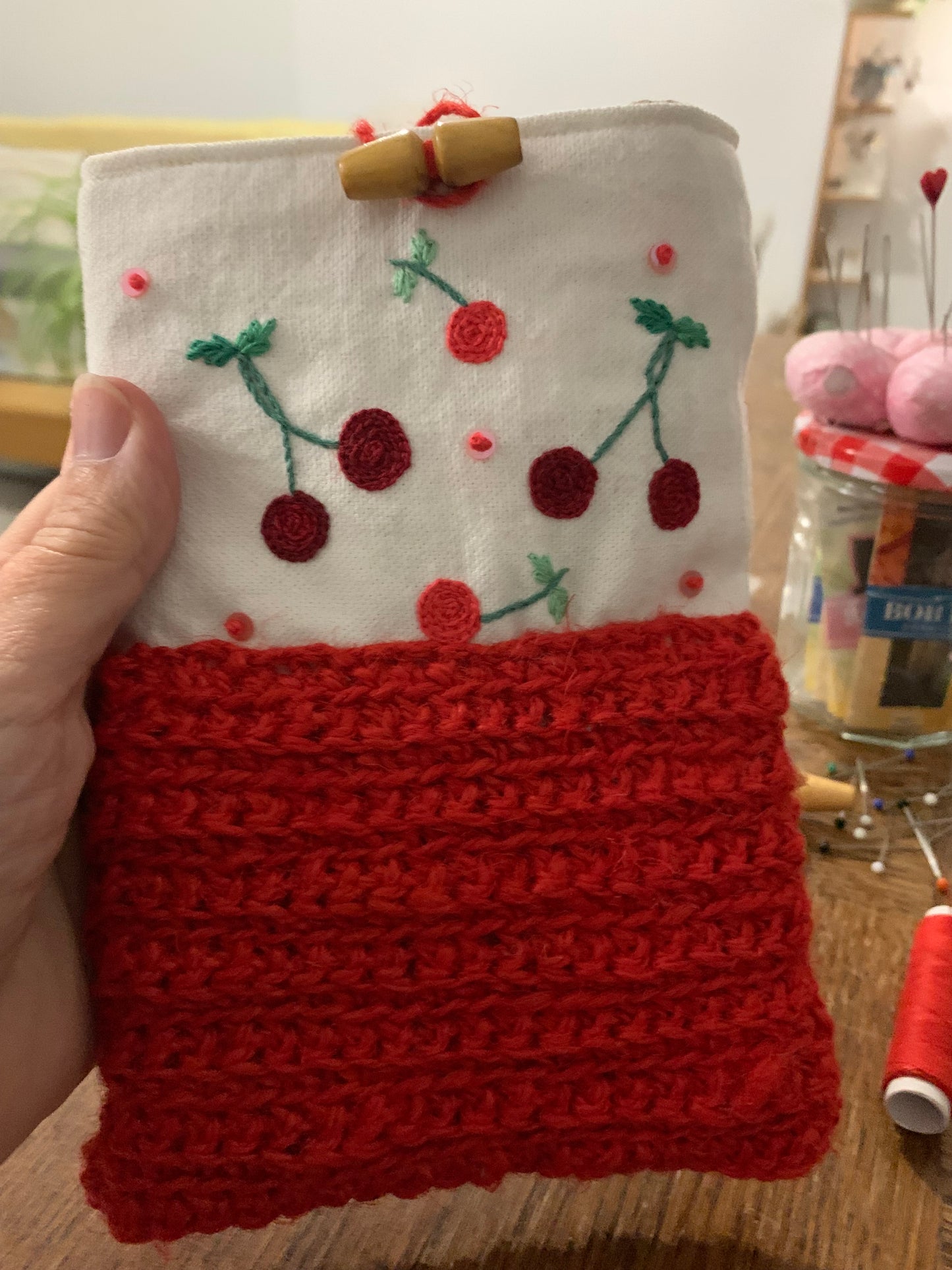 Pochette matelassée jute rouge