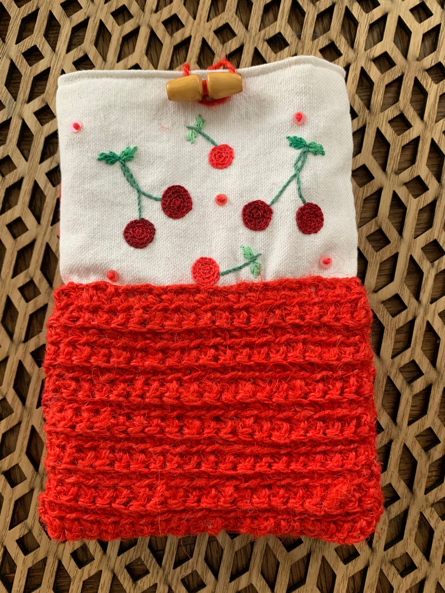 Pochette matelassée jute rouge