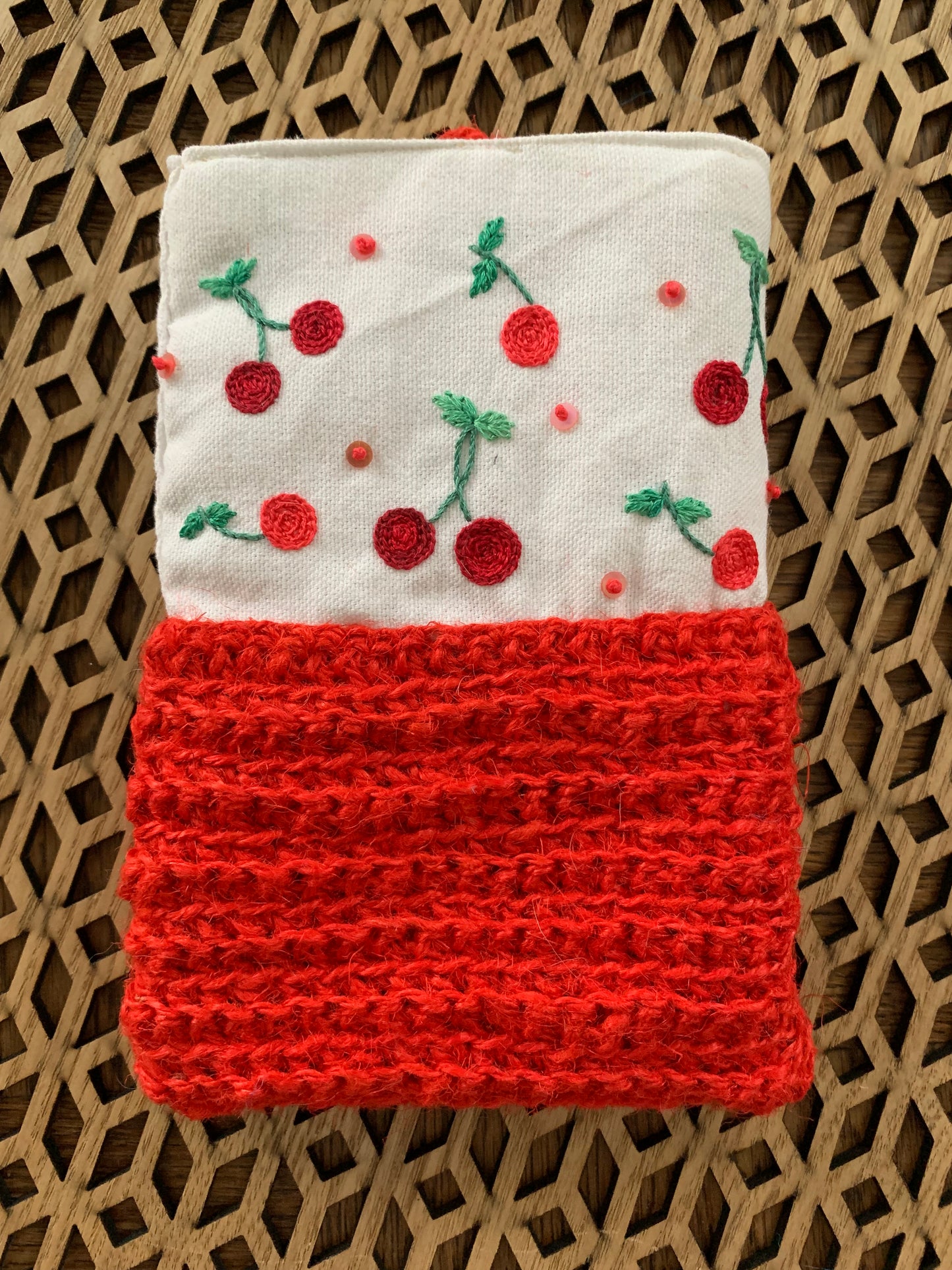 Pochette matelassée jute rouge