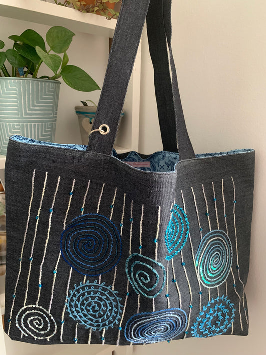Cabas jean bleu spirales bleues