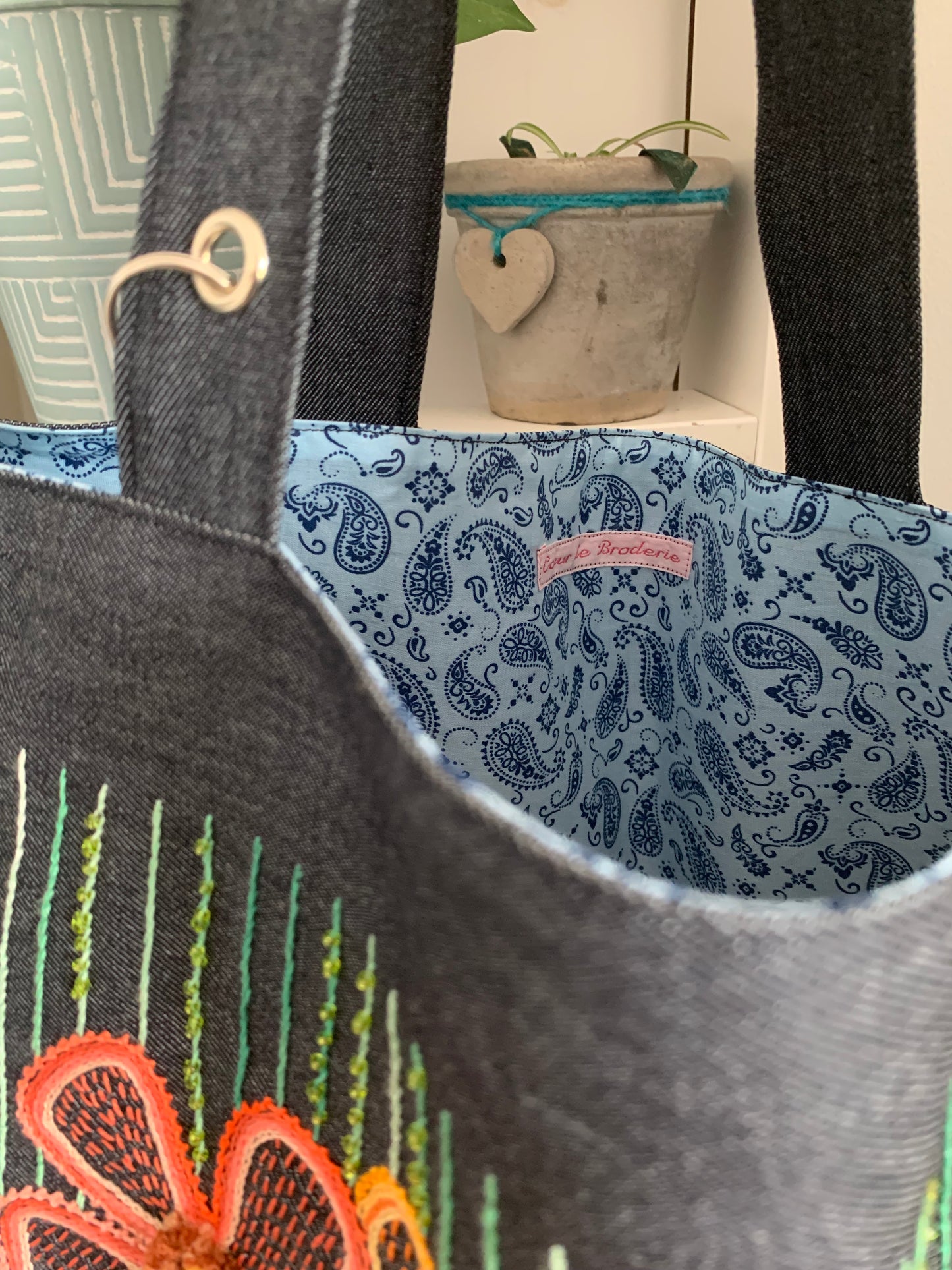 Cabas jean bleu fleurs acidulées