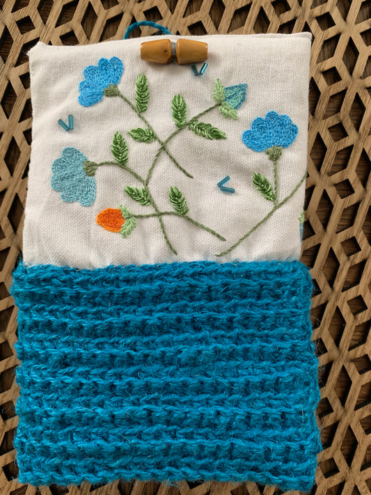 Pochette matelassée jute bleue