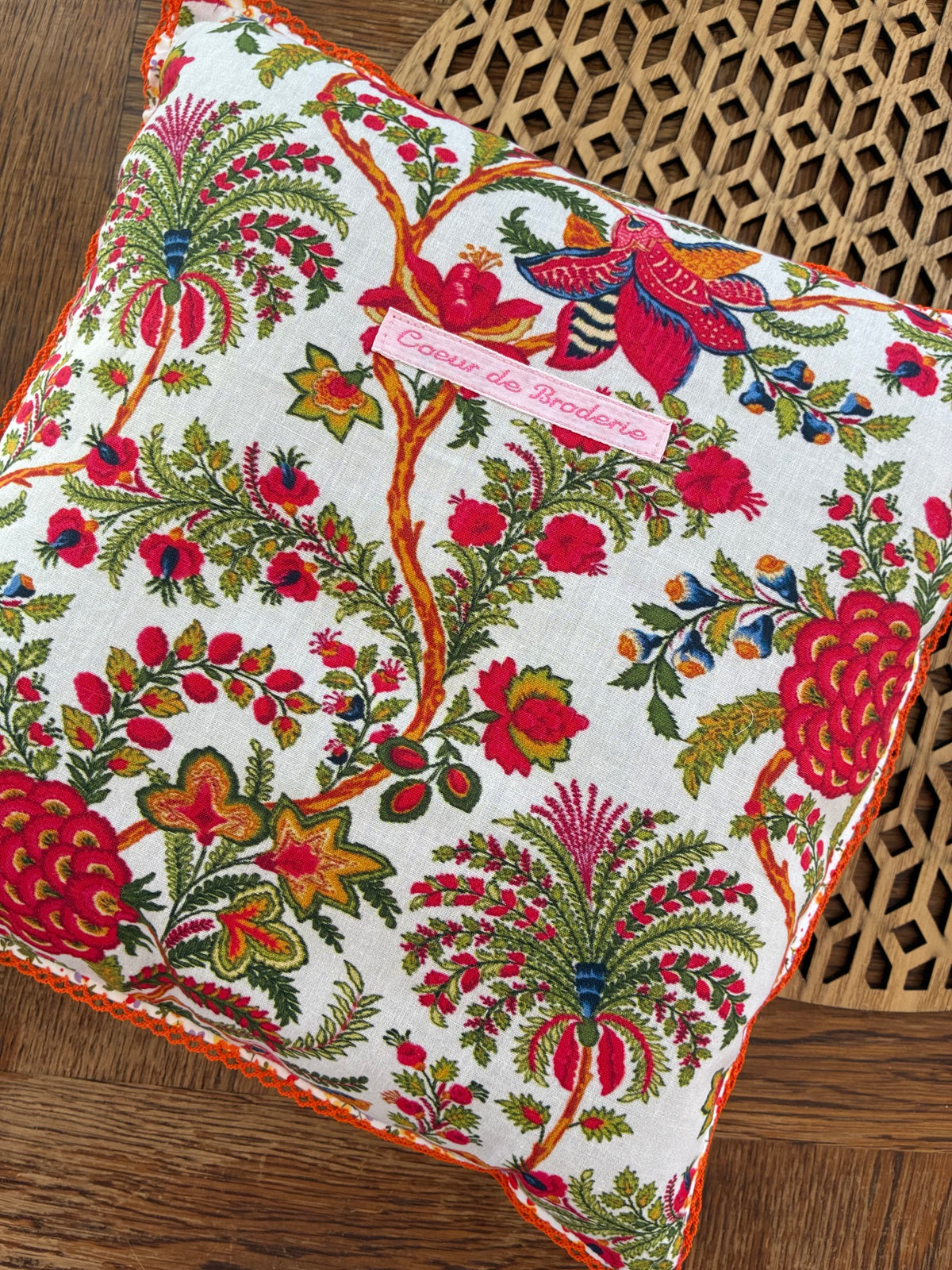 Grands coussins de lavande brodés