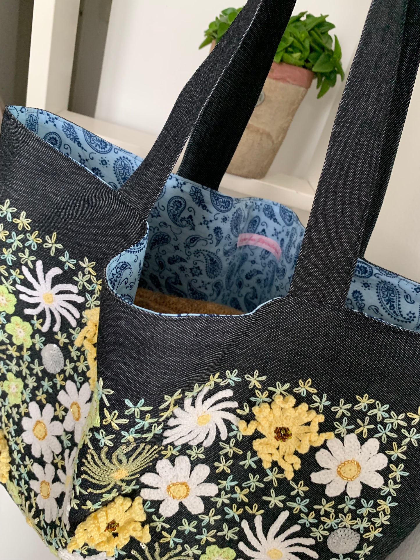 Cabas jean bleu Champ de fleurs