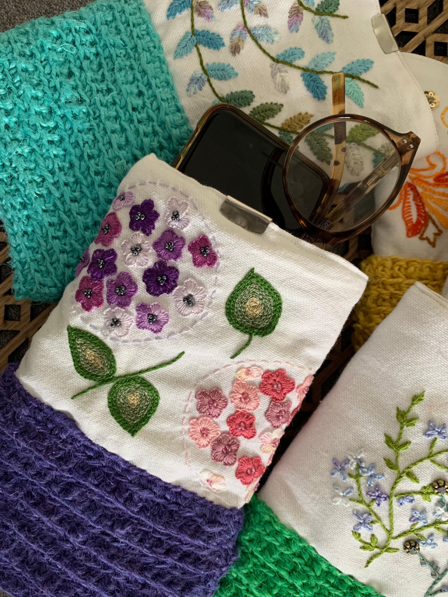 Pochette matelassée jute violette