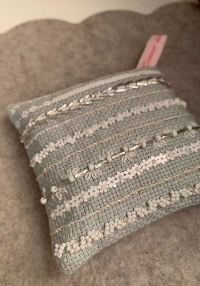 Pochon de lavande blanc