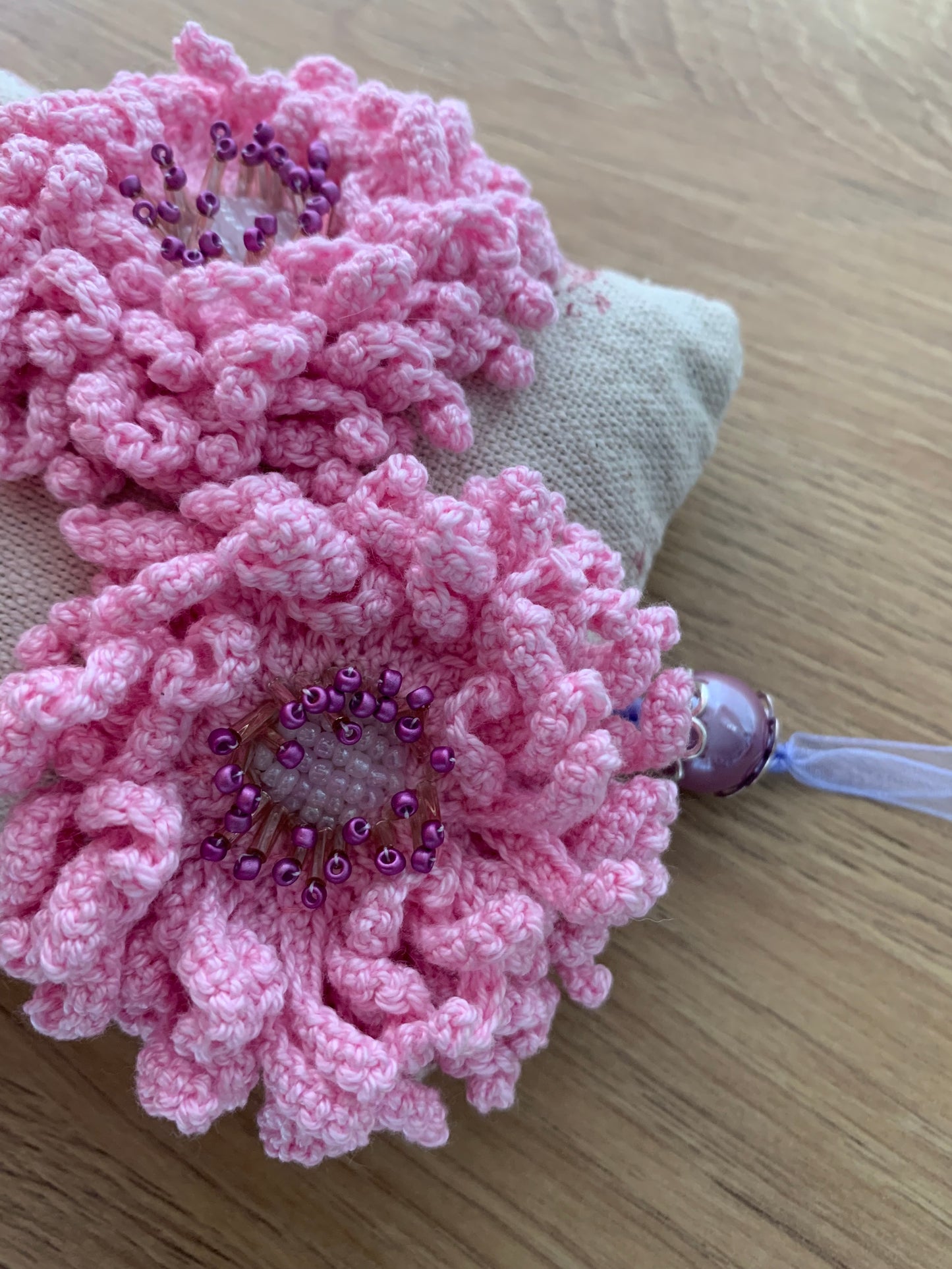 Pochon de lavande violet deux fleurs rose