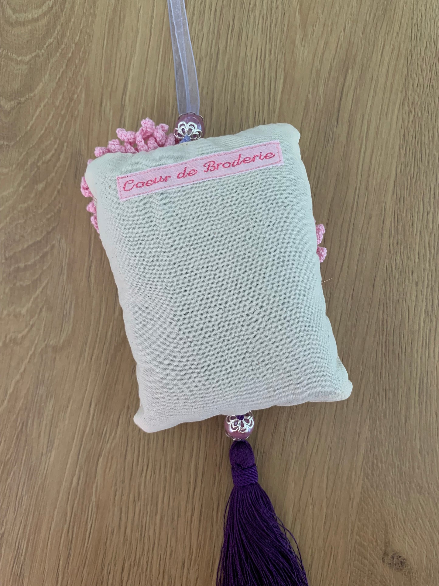 Pochon de lavande violet deux fleurs rose