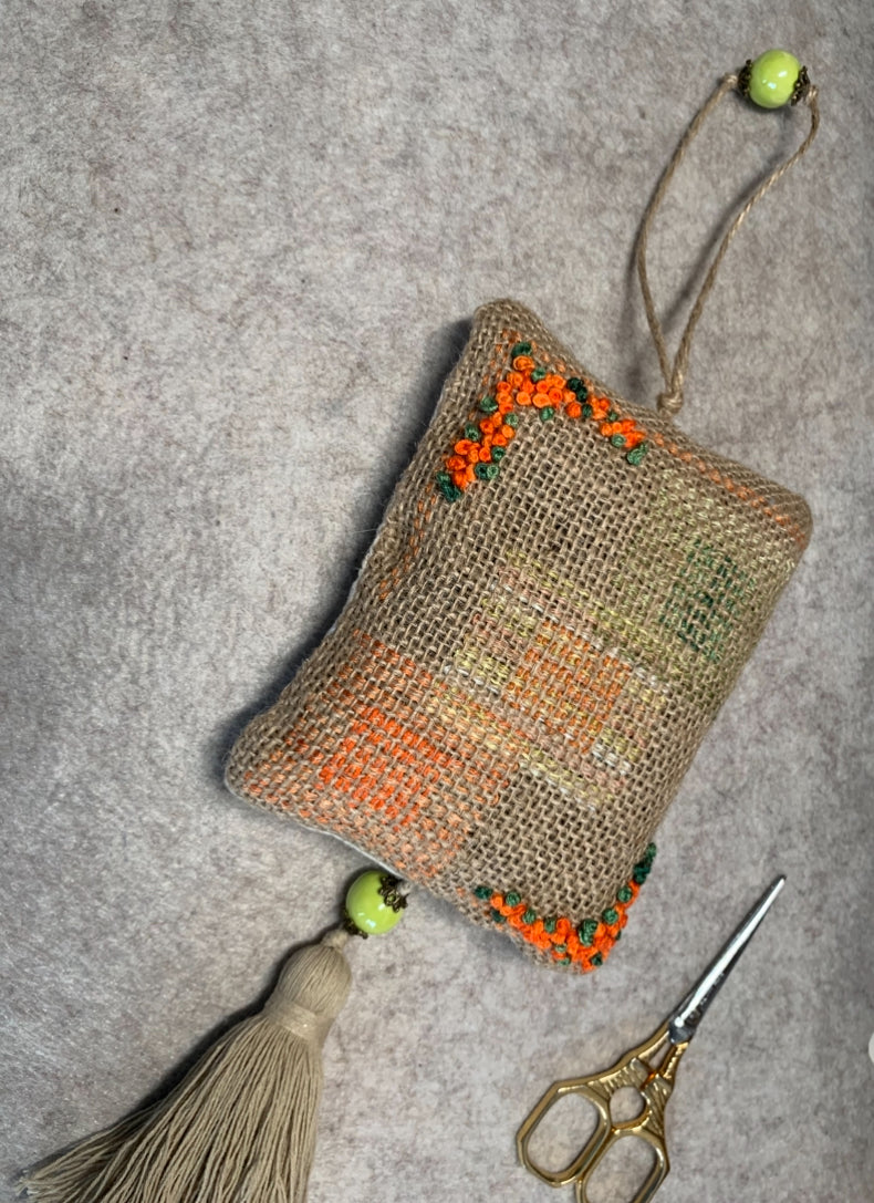 Pochon de lavande toile de jute - fleurs orange