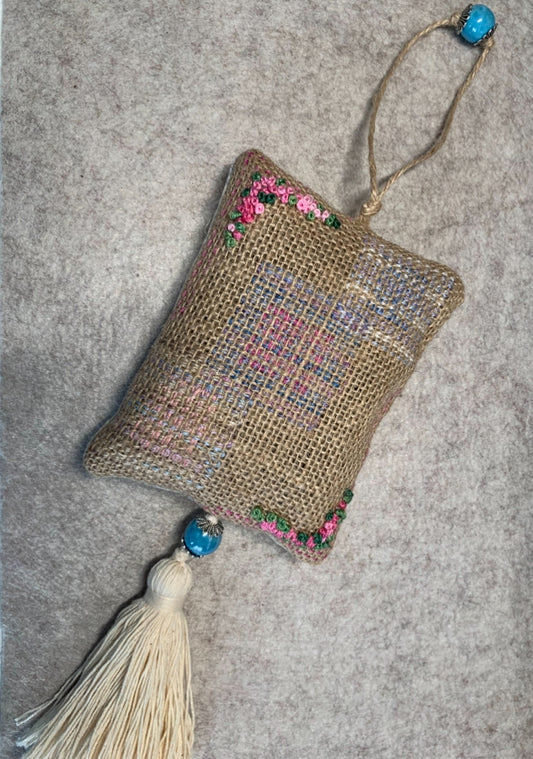 Pochon de lavande toile de jute - fleurs rose