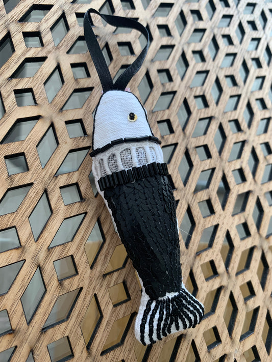 Sardine lavande noir