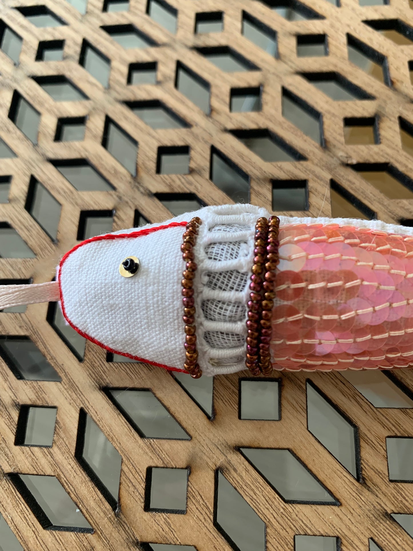 Sardine lavande rouge