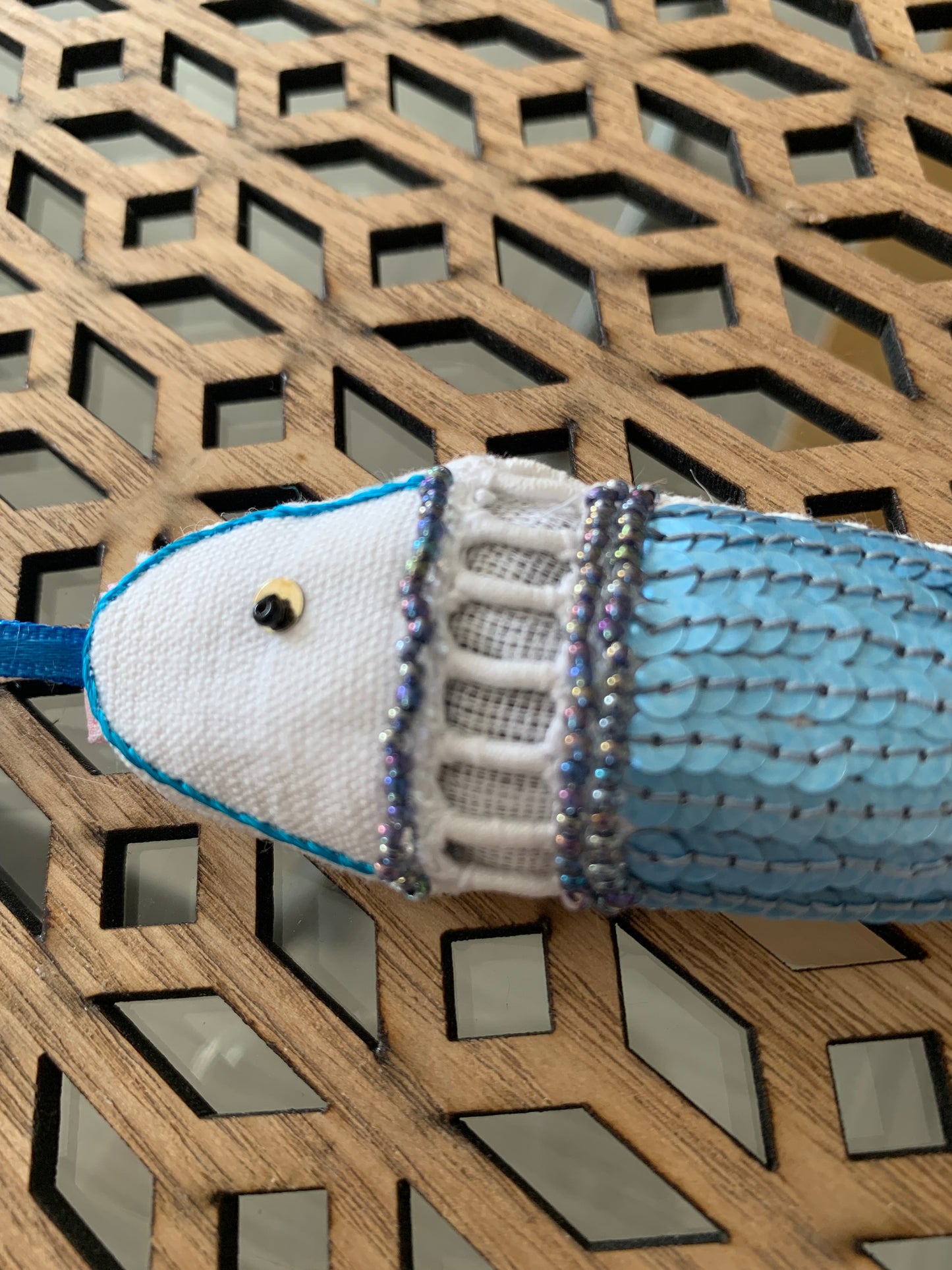 Sardine lavande bleu mat