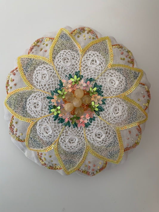 Pouf de lavande - centre jaune